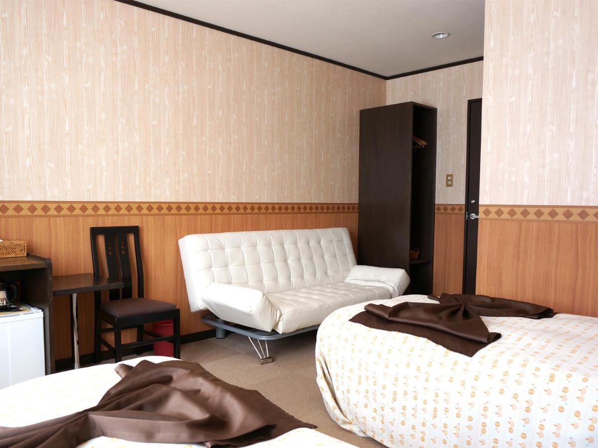 Petit Hotel Blaneneige Nakafurano Bagian luar foto