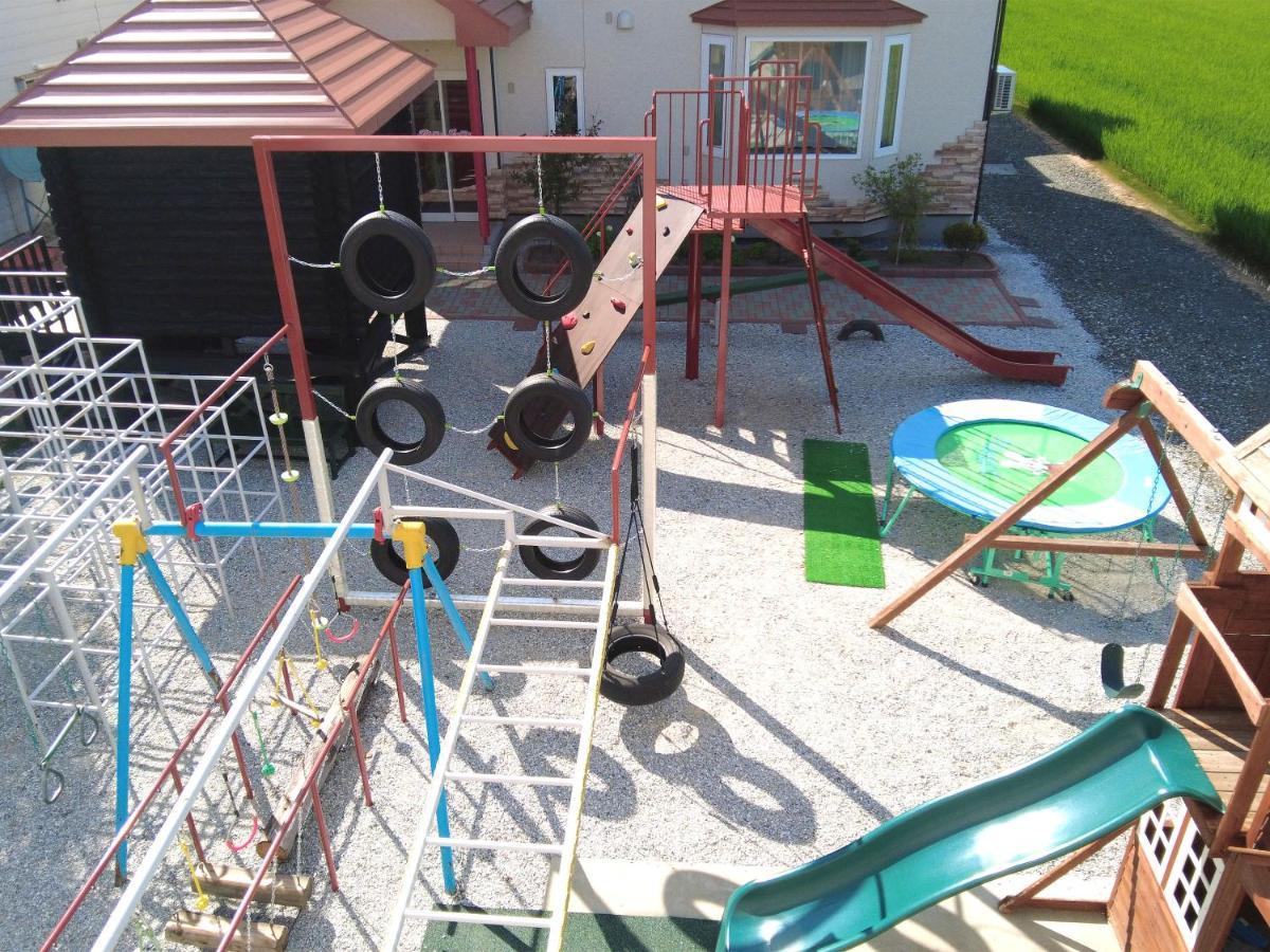 Petit Hotel Blaneneige Nakafurano Bagian luar foto