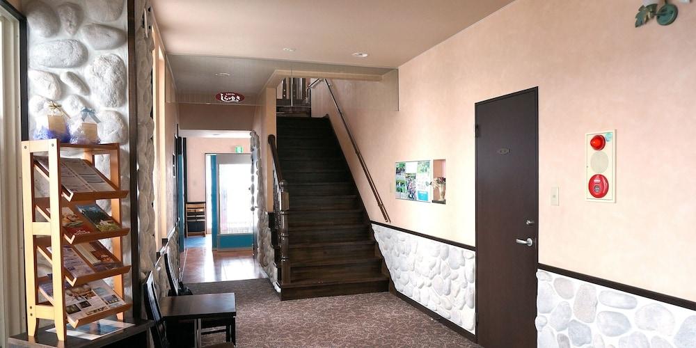 Petit Hotel Blaneneige Nakafurano Bagian luar foto